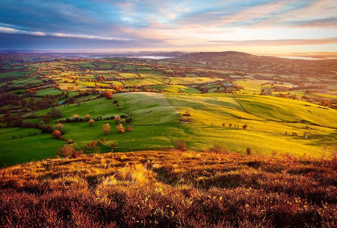 @willdaviesphotography Skirrid Mountain looking East